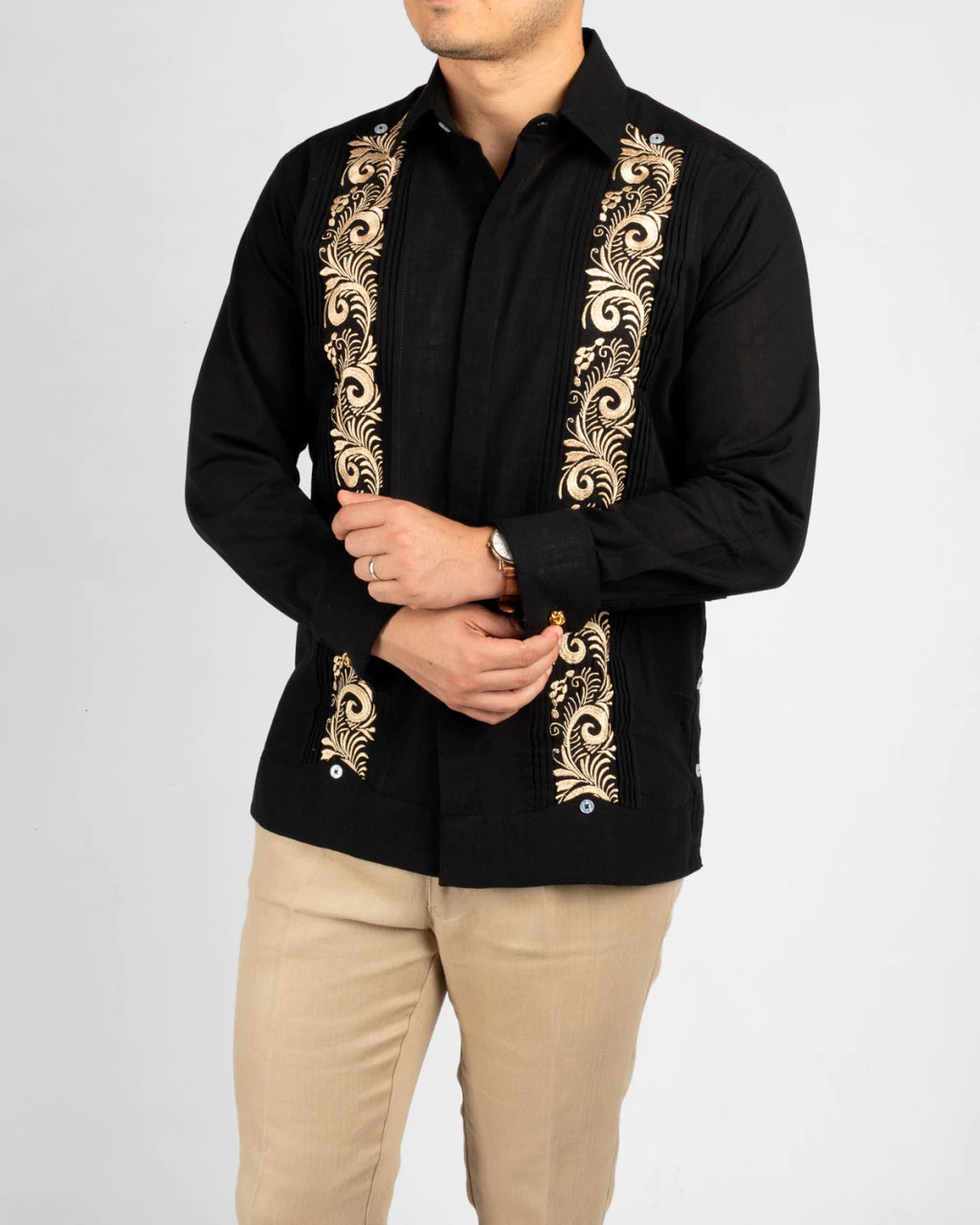 Embroidered Yucatecan Guayabera Maní Model