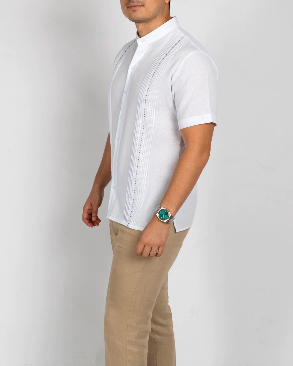 Yucatan Linen Guayabera Shirt with Mandarin Collar - Chapap Model