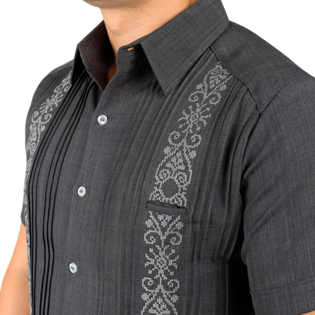 Men's Embroidered Yucatecan Guayabera, Sotuta Model