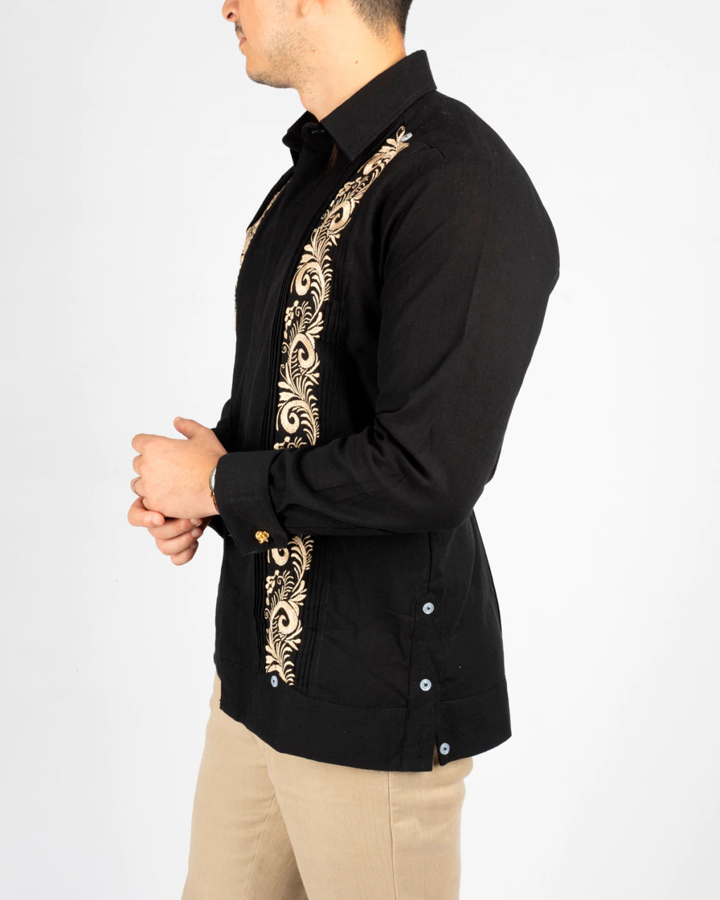 Embroidered Yucatecan Guayabera Maní Model