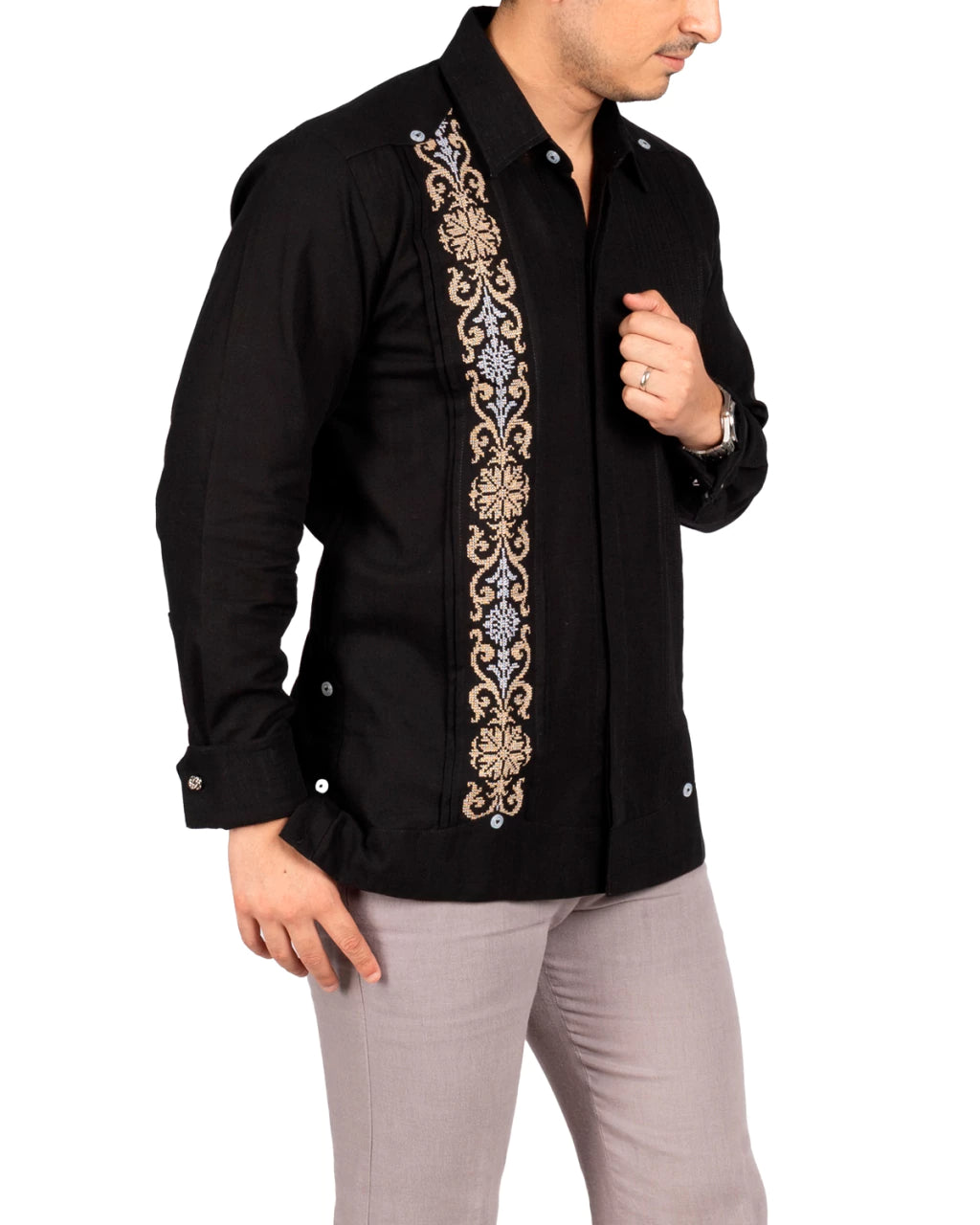 Men's Yucatecan Guayabera with Artisanal Embroidery Mod Sanahcat