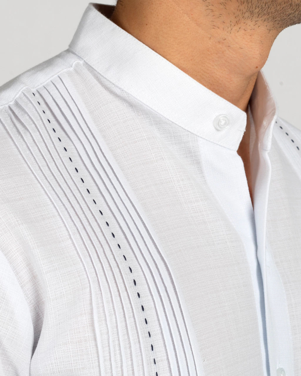 Yucatan Linen Guayabera Shirt with Mandarin Collar - Chapap Model