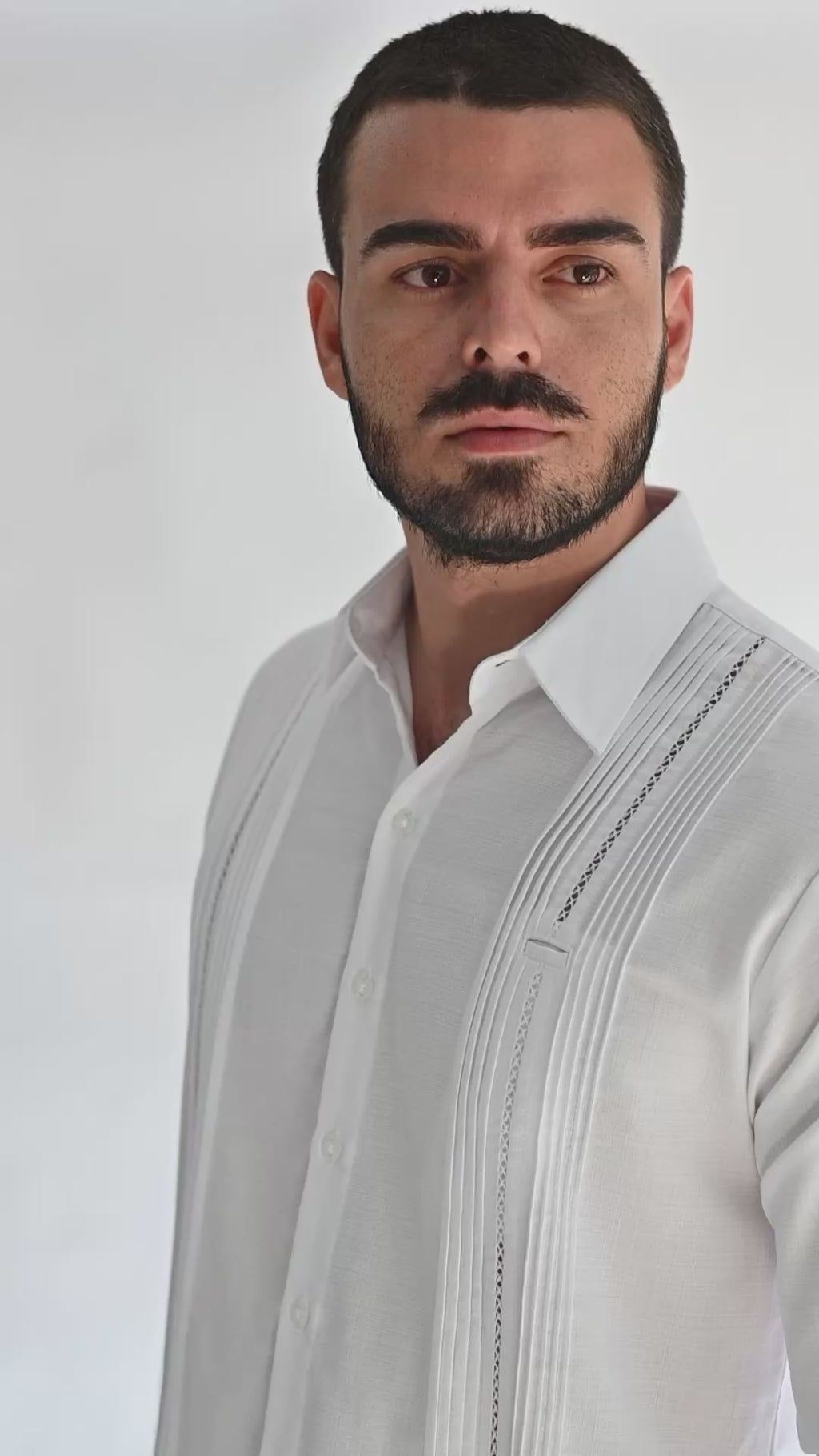 Yucatecan Linen Guayabera Celestun Model with pleats